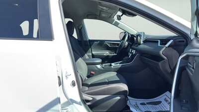 2024 Toyota RAV4, $26190. Photo 11