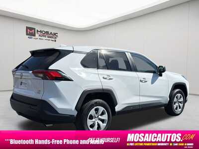 2024 Toyota RAV4, $26190. Photo 7