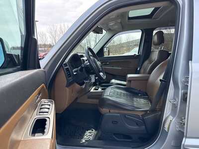 2012 Jeep Liberty, $6995. Photo 6