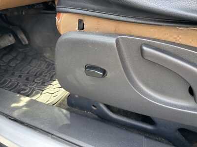 2012 Jeep Liberty, $6995. Photo 7