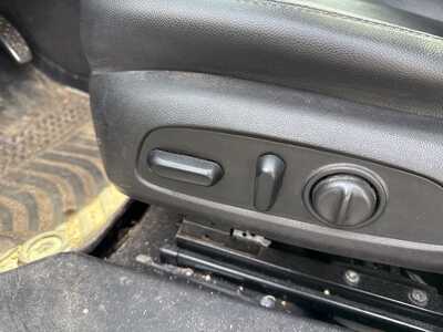 2016 Chevrolet Malibu, $11995. Photo 7