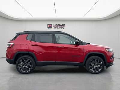 2026 Jeep Compass, $33688. Photo 9