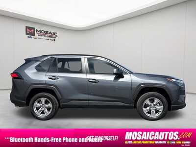 2025 Toyota RAV4, $32000. Photo 8