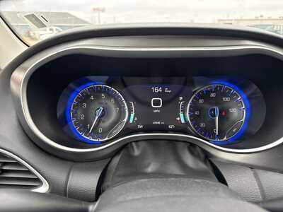 2023 Chrysler Pacifica, $0. Photo 10