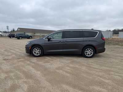 2023 Chrysler Pacifica, $0. Photo 4