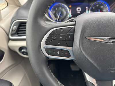2023 Chrysler Pacifica, $0. Photo 11