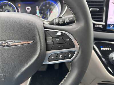 2023 Chrysler Pacifica, $0. Photo 12