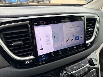 2023 Chrysler Pacifica, $0. Photo 9