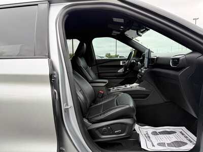 2020 Ford Explorer, $24190. Photo 11