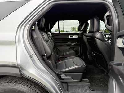 2020 Ford Explorer, $24190. Photo 12