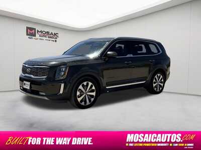 2020 Kia Telluride, $26490. Photo 3