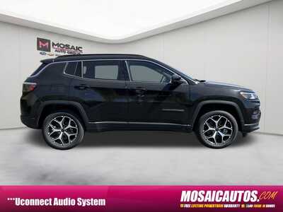 2026 Jeep Compass, $29294. Photo 9