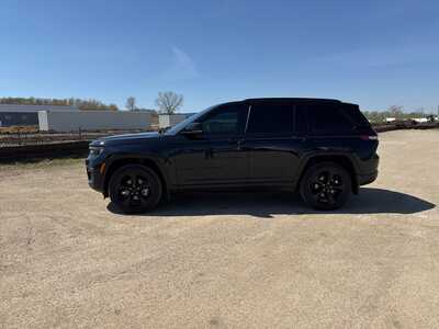 2024 Jeep Grand Cherokee, $37990. Photo 4