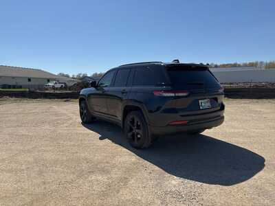 2024 Jeep Grand Cherokee, $37990. Photo 5