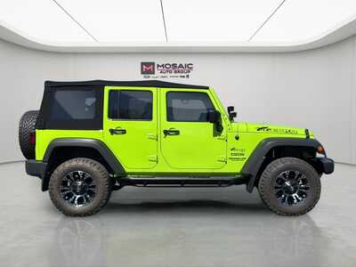 2013 Jeep Wrangler Unlimited, $20990. Photo 3