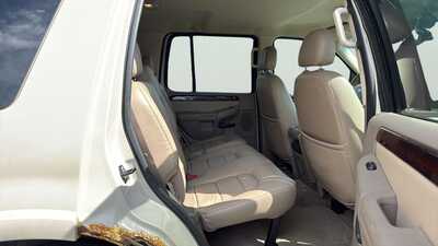 2005 Ford Explorer, $4390. Photo 12