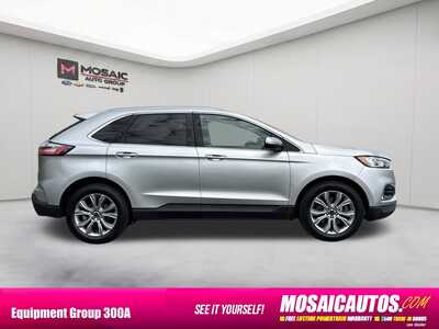 2019 Ford Edge, $10690. Photo 8
