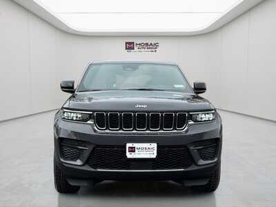 2026 Jeep Grand Cherokee, $41708. Photo 2