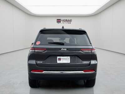 2026 Jeep Grand Cherokee, $41708. Photo 6
