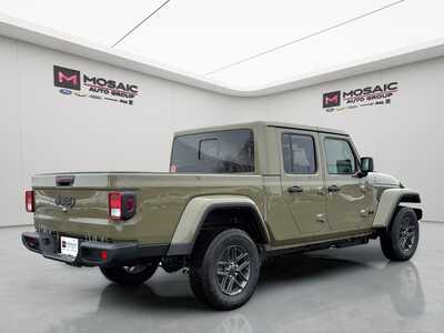 2026 Jeep Gladiator, $37974. Photo 8
