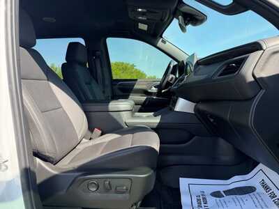2024 Chevrolet Suburban, $62990. Photo 11