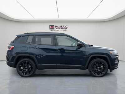2026 Jeep Compass, $29332. Photo 9