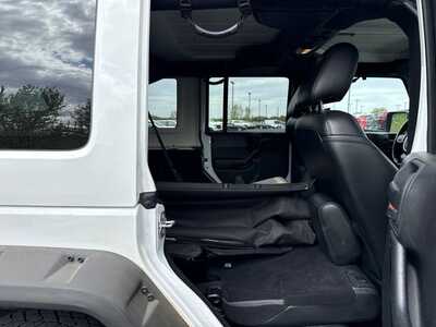 2015 Jeep Wrangler Unlimited, $14490. Photo 12