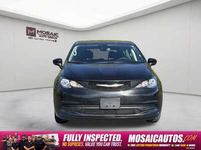 2023 Chrysler Voyager, $21890. Photo 2