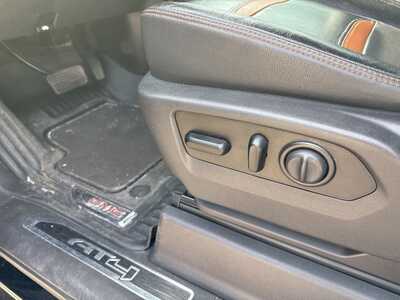 2021 GMC 1500 Crew Cab, $39280. Photo 7