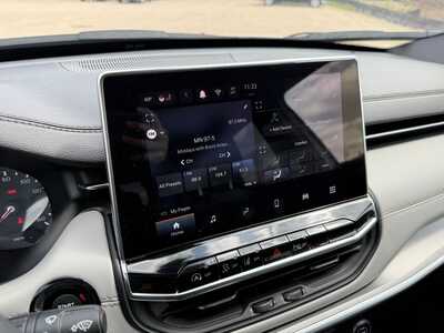 2025 Jeep Compass, $0. Photo 10