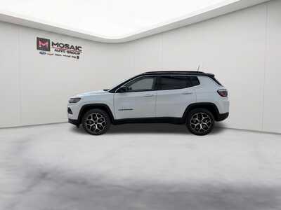 2025 Jeep Compass, $0. Photo 5