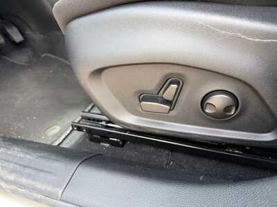 2025 Jeep Compass, $0. Photo 9