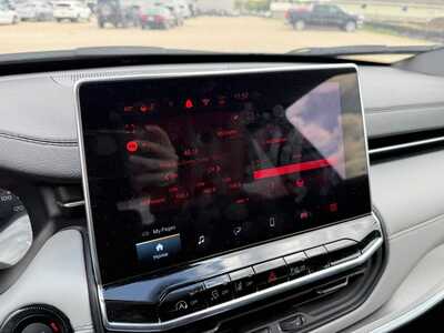 2025 Jeep Compass, $0. Photo 10