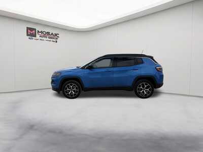 2025 Jeep Compass, $0. Photo 5