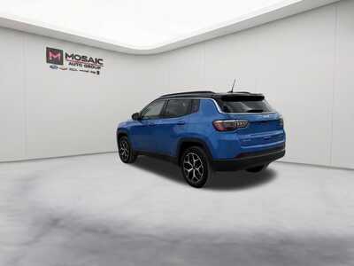 2025 Jeep Compass, $0. Photo 7