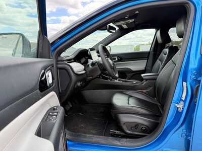 2025 Jeep Compass, $0. Photo 8