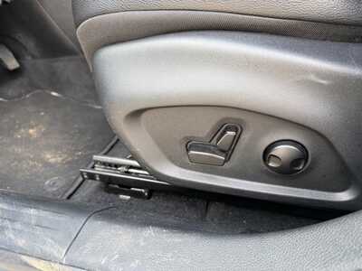 2025 Jeep Compass, $0. Photo 9