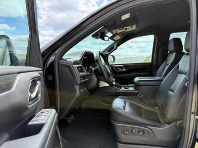2024 Chevrolet Suburban, $0. Photo 8
