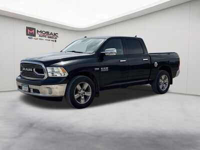 2016 RAM 1500 Crew Cab, $17990. Photo 3