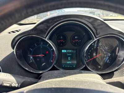 2013 Chevrolet Cruze, $6490. Photo 10