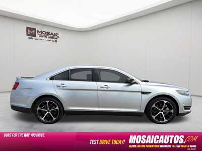 2015 Ford Taurus, $14990. Photo 8