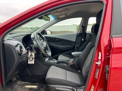 2019 Hyundai Kona, $9990. Photo 9