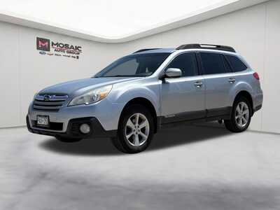 2013 Subaru Outback, $0. Photo 3