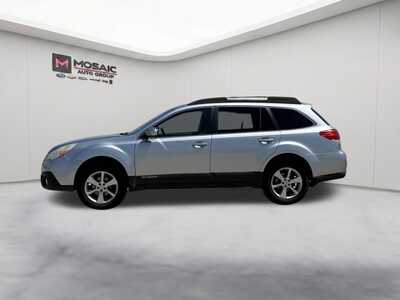 2013 Subaru Outback, $0. Photo 4