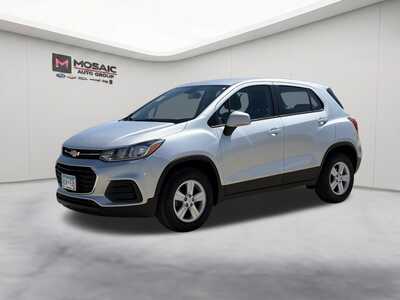 2018 Chevrolet Trax, $0. Photo 4