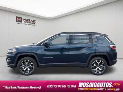2026 Jeep Compass, $30040. Photo 4