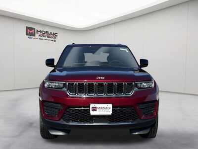 2026 Jeep Grand Cherokee, $35986. Photo 9