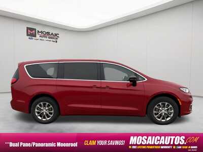 2026 Chrysler Pacifica, $39566. Photo 2