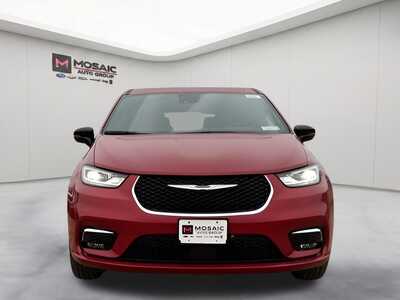 2026 Chrysler Pacifica, $39566. Photo 9