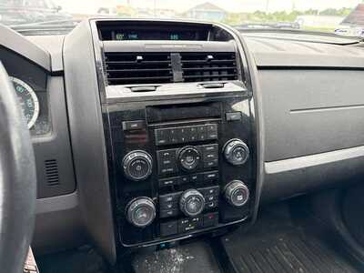2012 Ford Escape, $4000. Photo 11